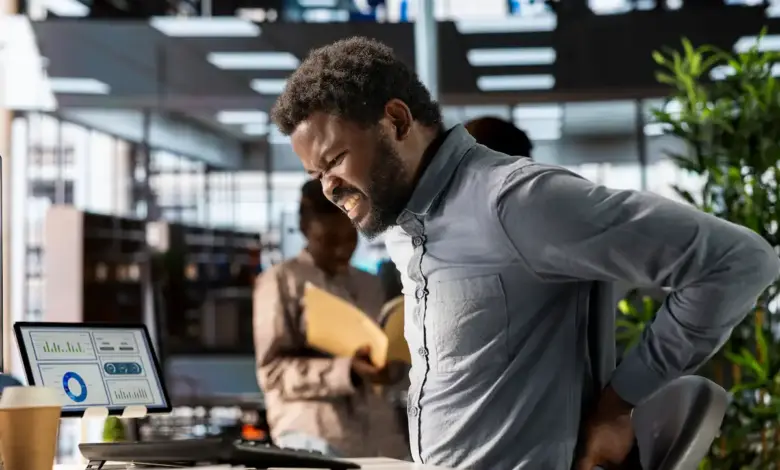 Dor nas costas pode ser tumor